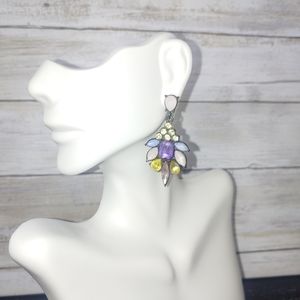 Dangle drop earrings